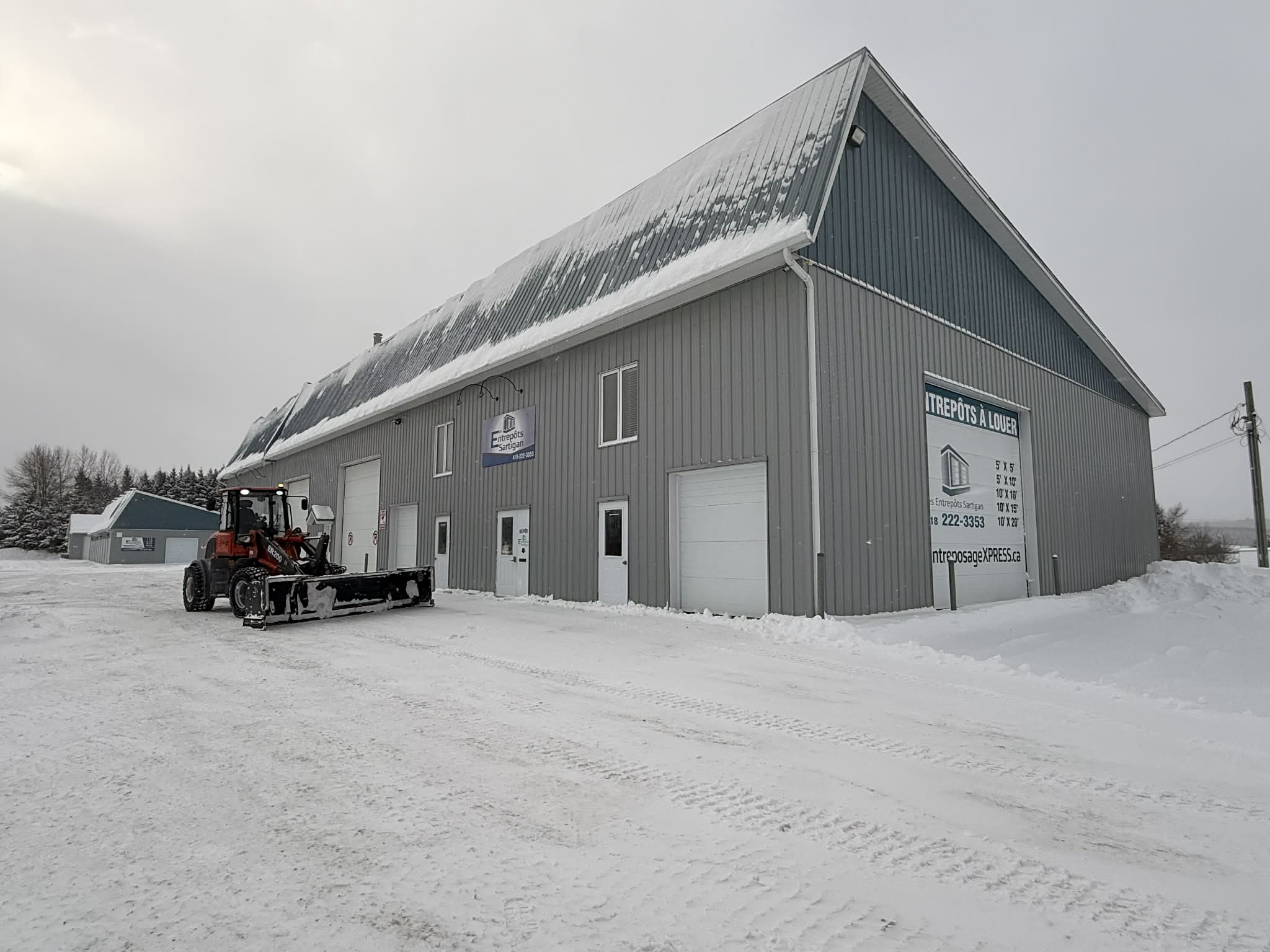 Locaux commerciaux Les Entrepôts Sartigan — Saint-Georges de Beauce